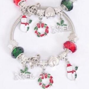 Christmas Holiday Charm Bracelet Adjustable Bangle Gift NEW Snowman Wreath Noel